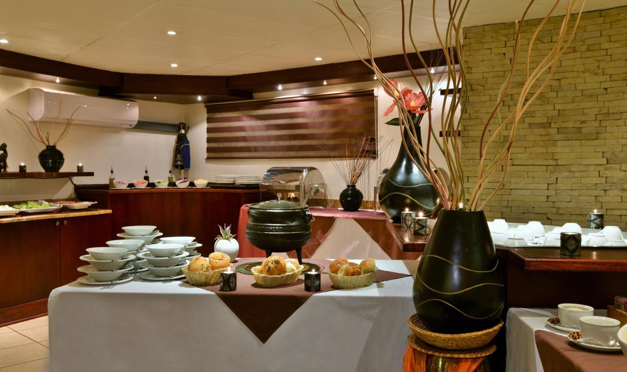 Shishangeni By Bon Hotels, Kruger National Park Komatipoort Esterno foto